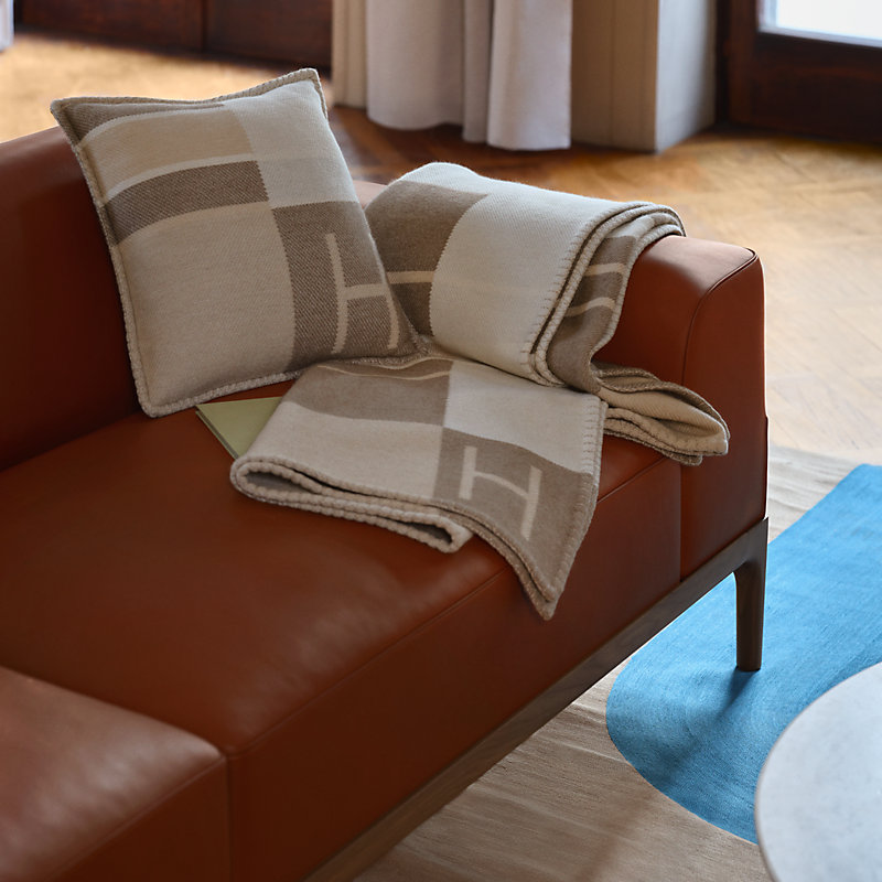 エルメス　クッション　ジャカード　アルブル　タータン エルメス クッション ジャカード アルブル タータン エルメス